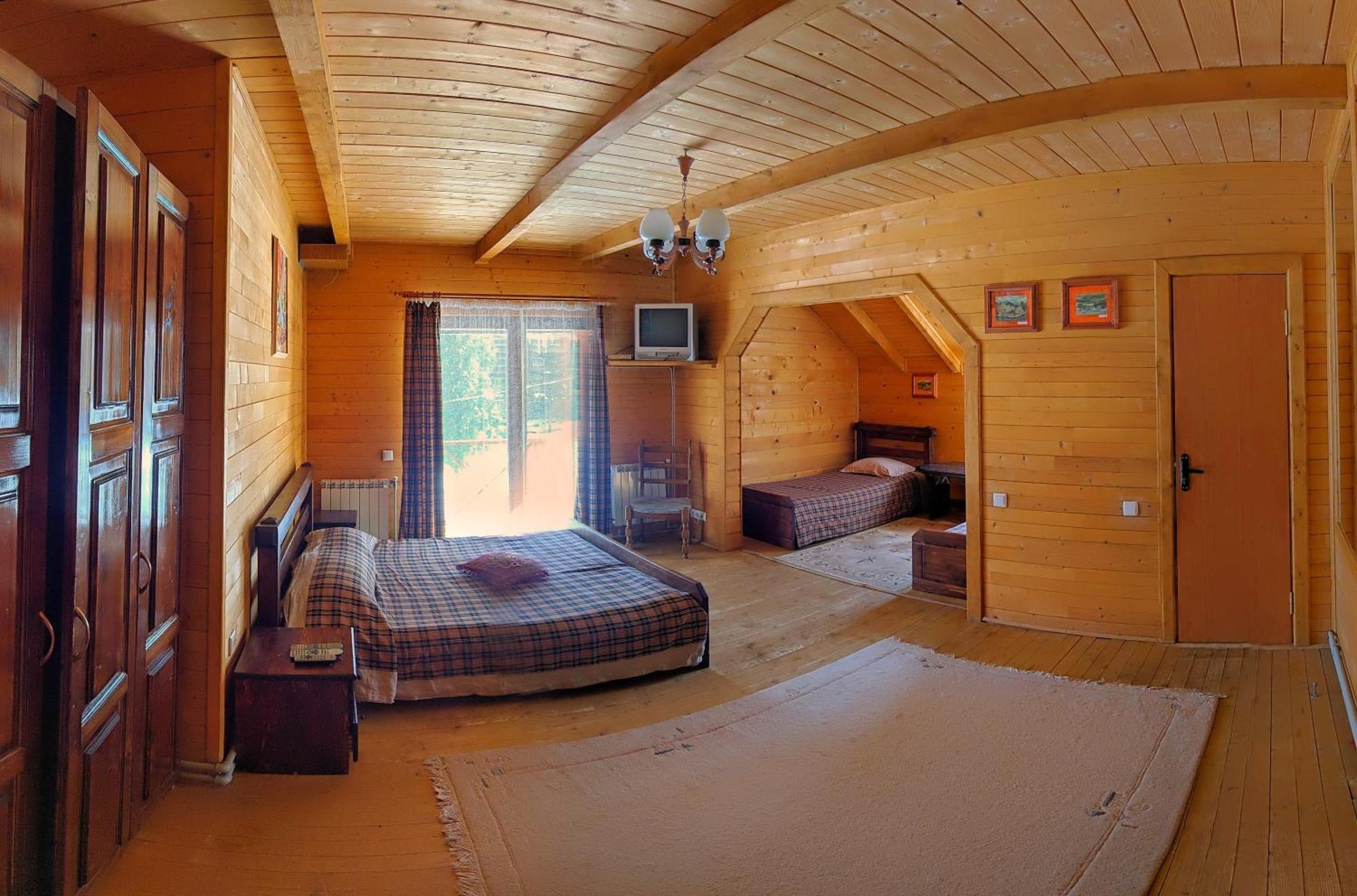Gasthaus 12 Months Estate Myslovka Zimmer foto