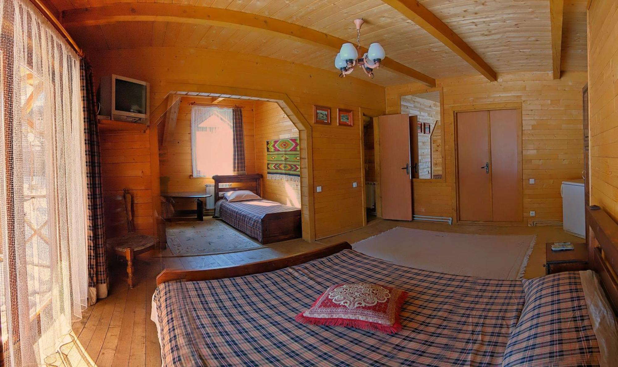 Gasthaus 12 Months Estate Myslovka Zimmer foto